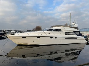 Fairline Squadron 59 | Jacht makelaar | Shipcar Yachts