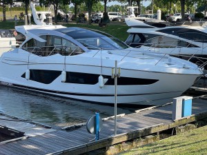 Sunseeker Predator 50 | Jacht makelaar | Shipcar Yachts