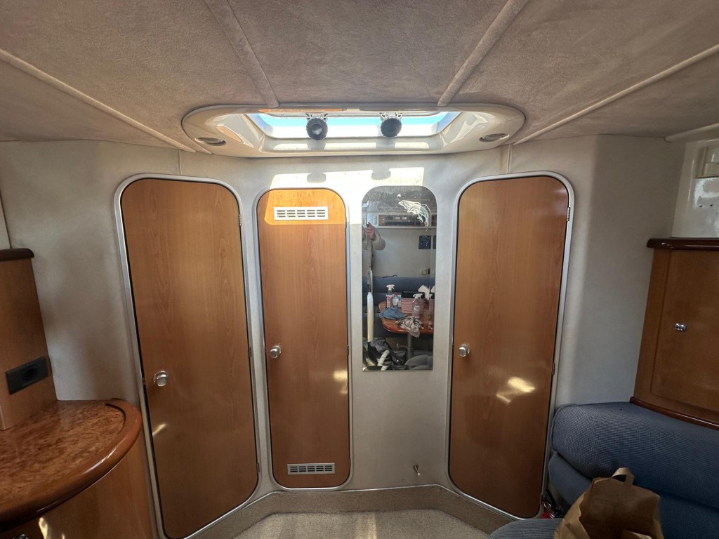 Sealine S 37 | Jacht makelaar | Shipcar Yachts Sealine S 37 | Jacht makelaar | Shipcar Yachts