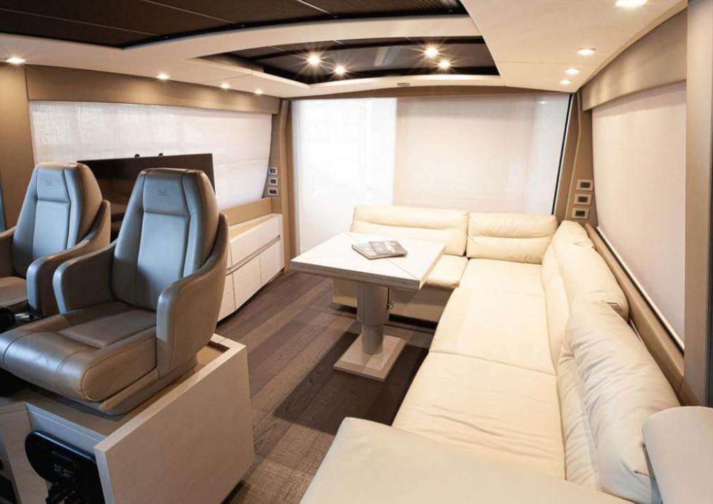 Pershing 7 X | Jacht makelaar | Shipcar Yachts Pershing 7 X | Jacht makelaar | Shipcar Yachts