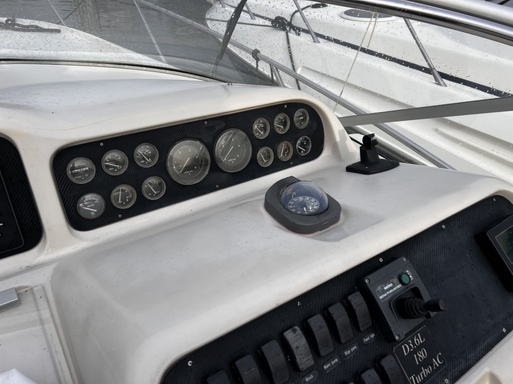 Windy 31 Scirocco | Jacht makelaar | Shipcar Yachts Windy 31 Scirocco | Jacht makelaar | Shipcar Yachts