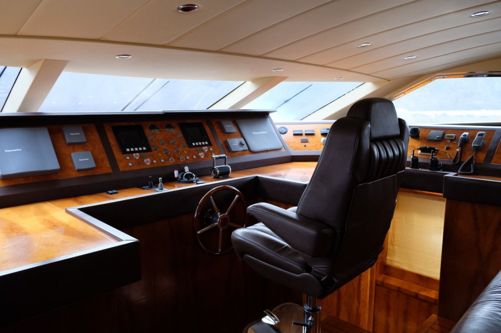 Astondoa 95 | Jacht makelaar | Shipcar Yachts
