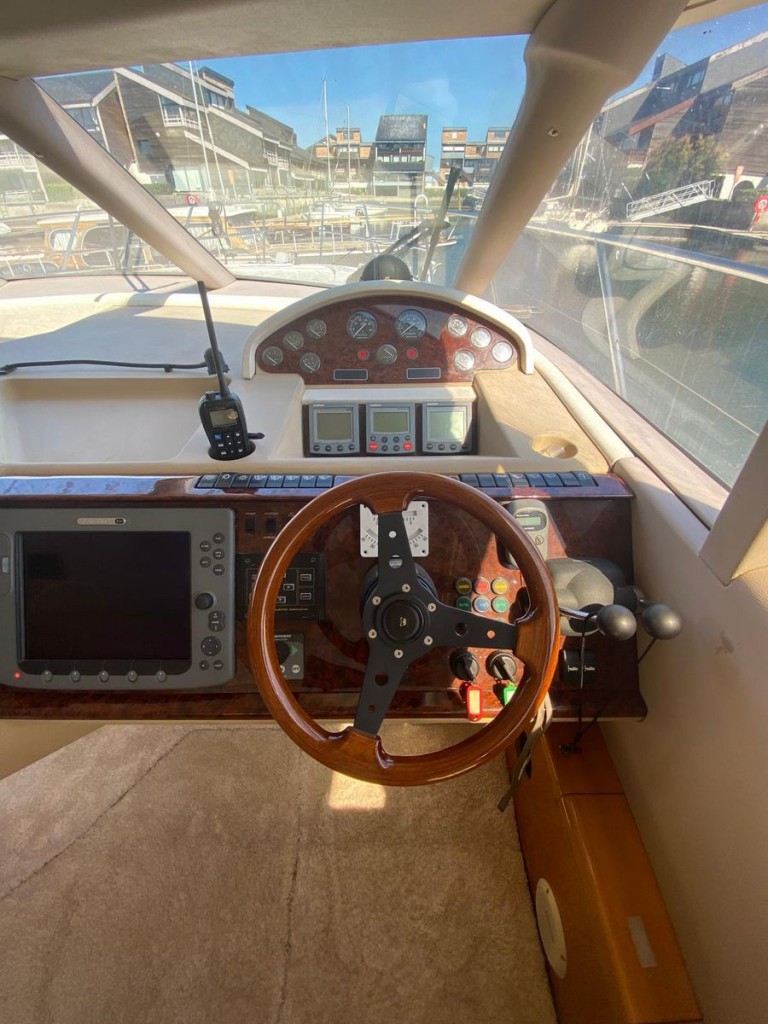 Princess 52 FLY | Jacht makelaar | Shipcar Yachts Princess 52 FLY | Jacht makelaar | Shipcar Yachts