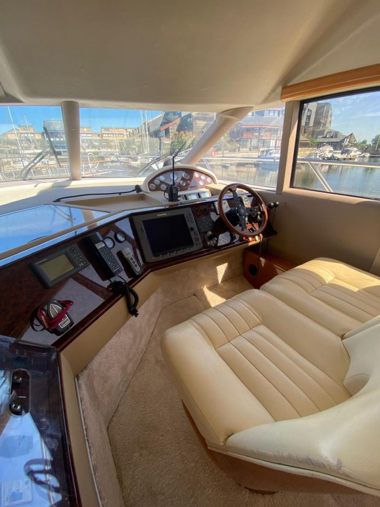 Princess 52 FLY | Jacht makelaar | Shipcar Yachts Princess 52 FLY | Jacht makelaar | Shipcar Yachts