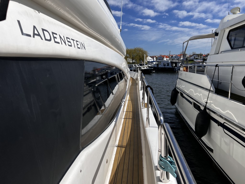 Ladenstein 72 | Jacht makelaar | Shipcar Yachts