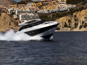 Princess V 42 | Jacht makelaar | Shipcar Yachts