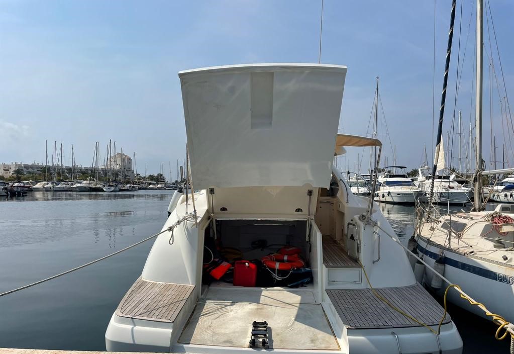 Astondoa  43 HT | Jacht makelaar | Shipcar Yachts