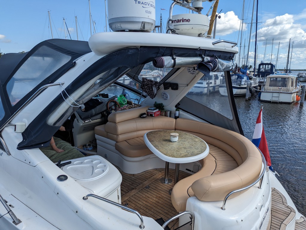 Sealine S 37 | Jacht makelaar | Shipcar Yachts Sealine S 37 | Jacht makelaar | Shipcar Yachts