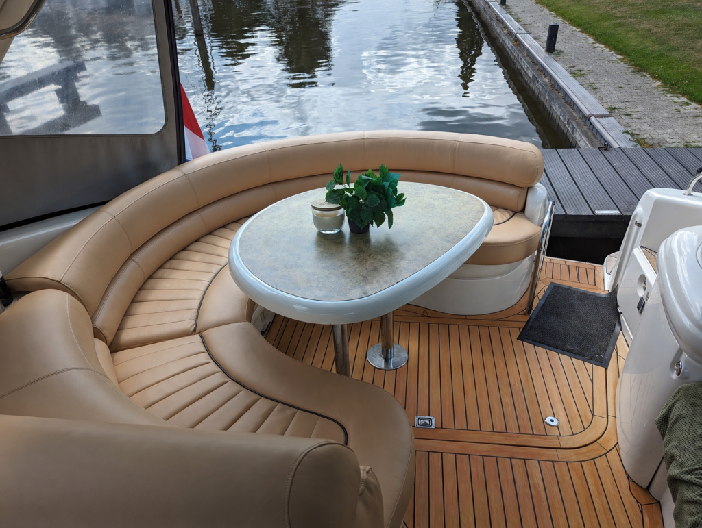 Sealine S 37 | Jacht makelaar | Shipcar Yachts Sealine S 37 | Jacht makelaar | Shipcar Yachts
