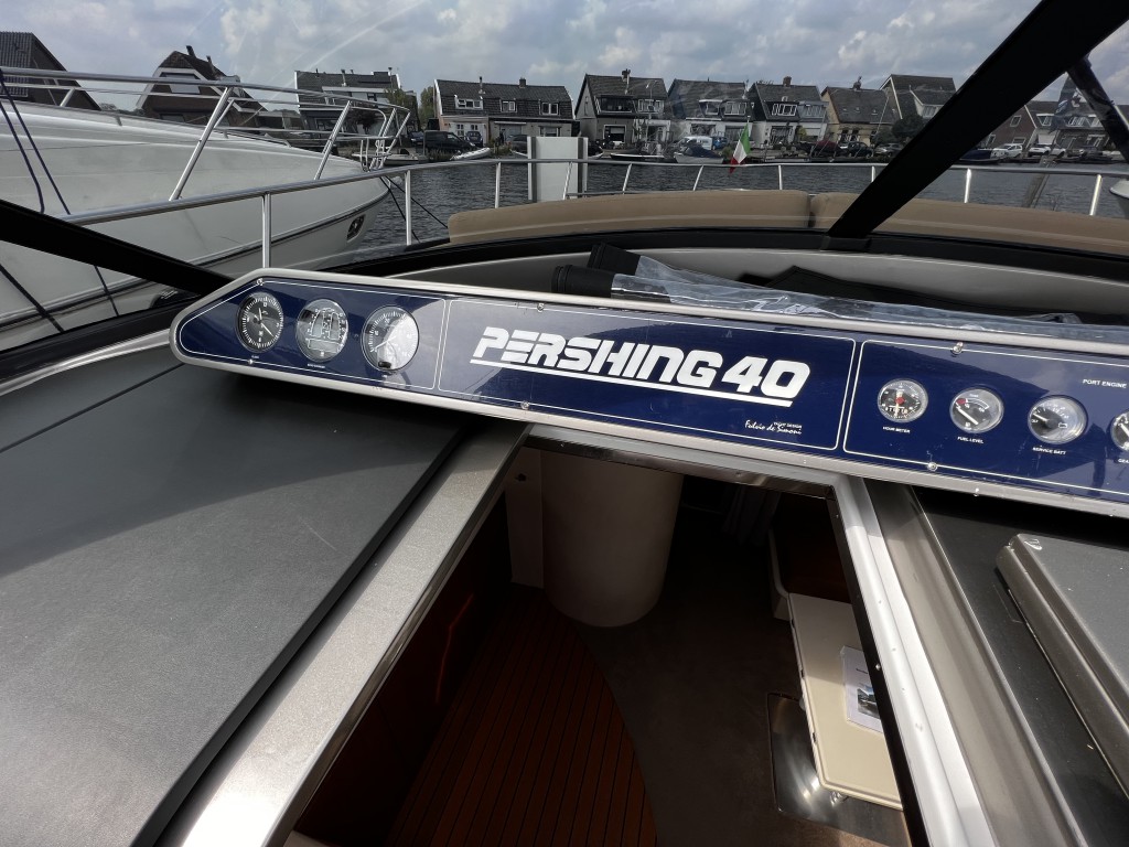 Pershing 40 | Jacht makelaar | Shipcar Yachts