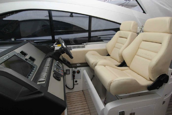 Fairline Targa 52 GT | Jacht makelaar | Shipcar Yachts