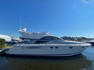 Fairline Phantom 46 | Jacht makelaar | Shipcar Yachts