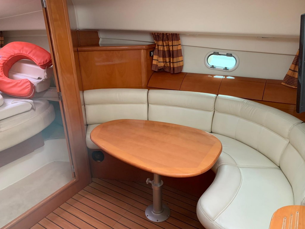 Prestige 34 | Jacht makelaar | Shipcar Yachts