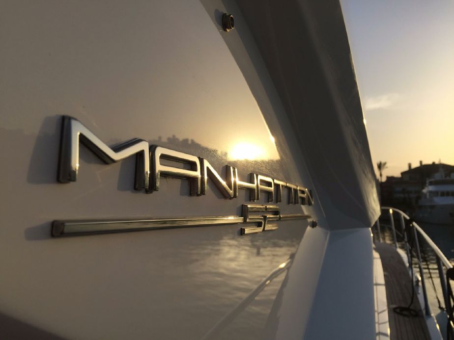 Sunseeker Manhattan 52 | Jacht makelaar | Shipcar Yachts