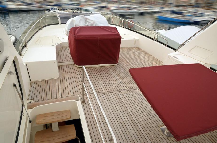 Prestige 60 | Jacht makelaar | Shipcar Yachts
