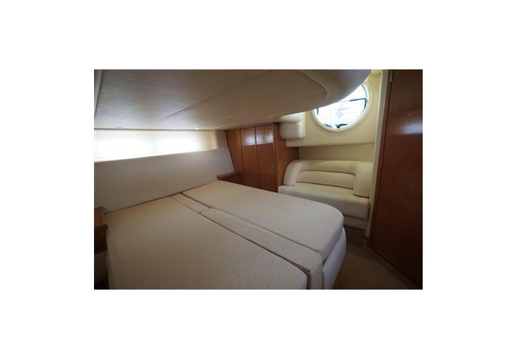 Sealine S42 | Jacht makelaar | Shipcar Yachts